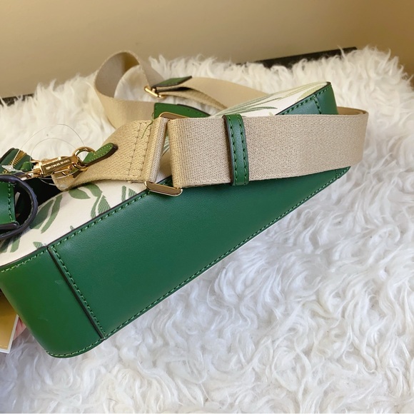 Michael Kors Jet Set Logo 3 in 1 Crossbody Bag - Picture 6 of 10